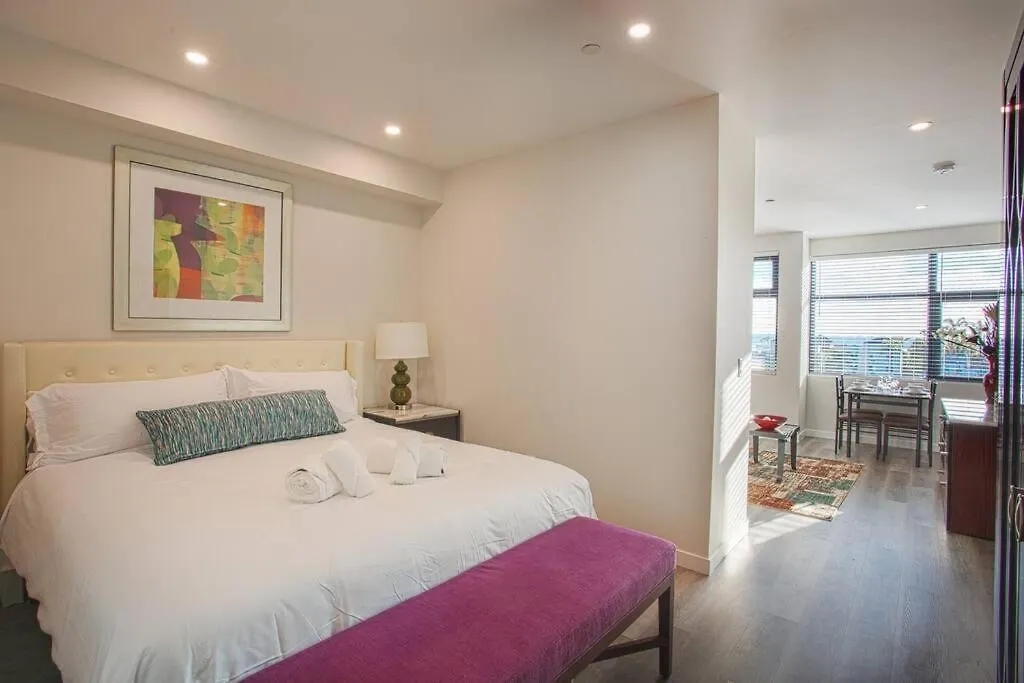 Apartment The Beautiful Bay View From 1 Bedroom *