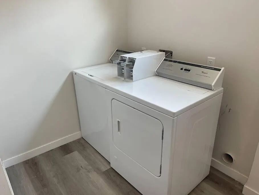 Premier Location With Great Scenic Downtown View Locanda