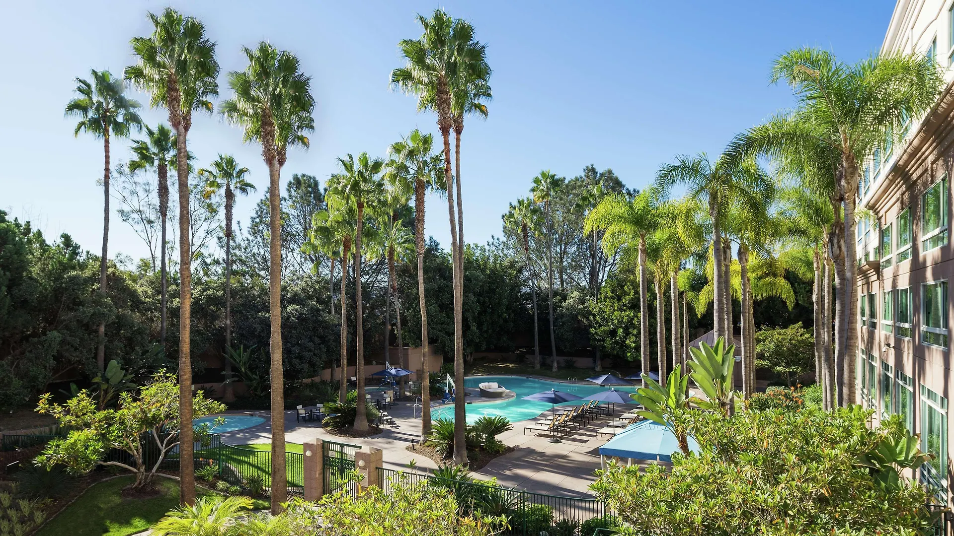 Hotel Doubletree By Hilton Del Mar 3*