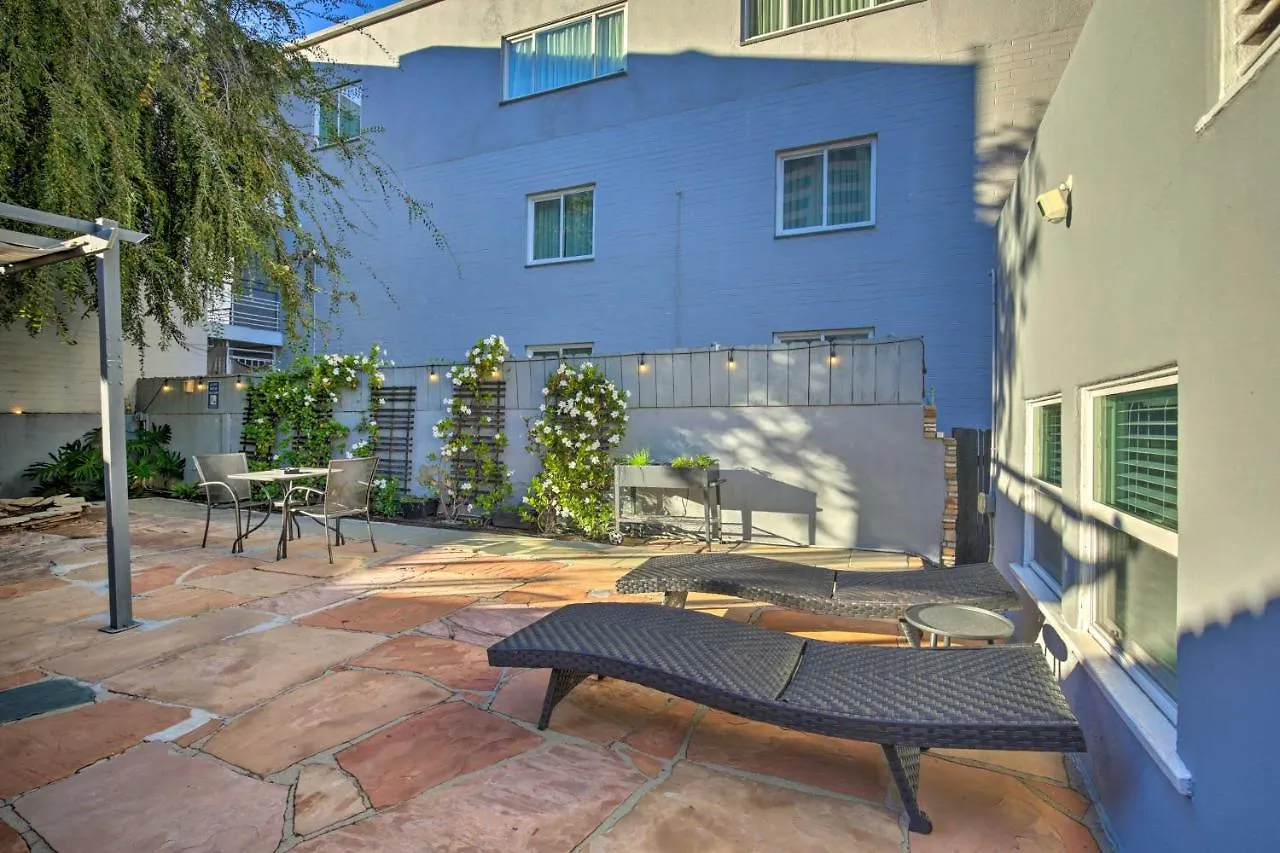 About 1 Mi To Gaslamp Quarter Apartment