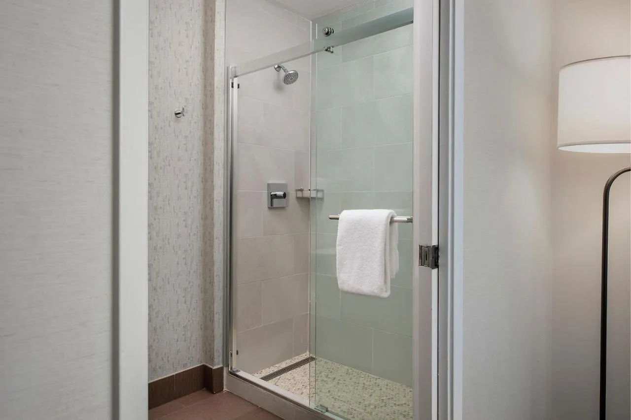 Courtyard By Marriott Downtown Hotel San Diego