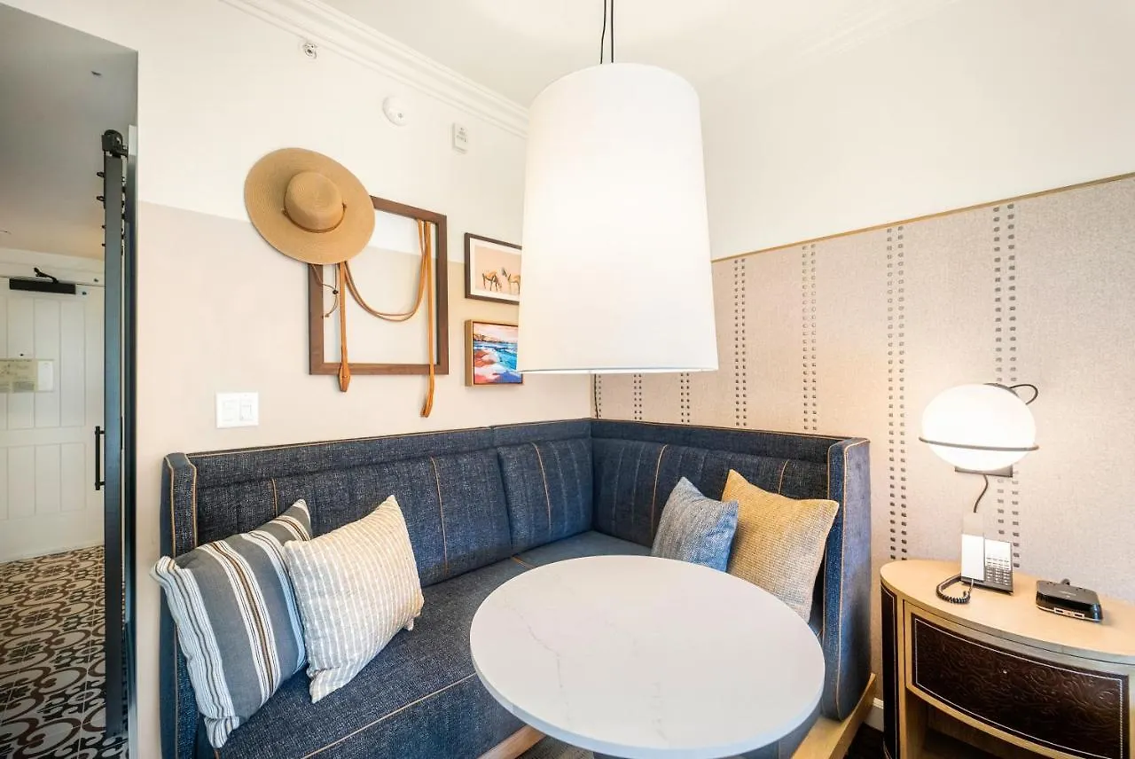 La Jolla & 4*
