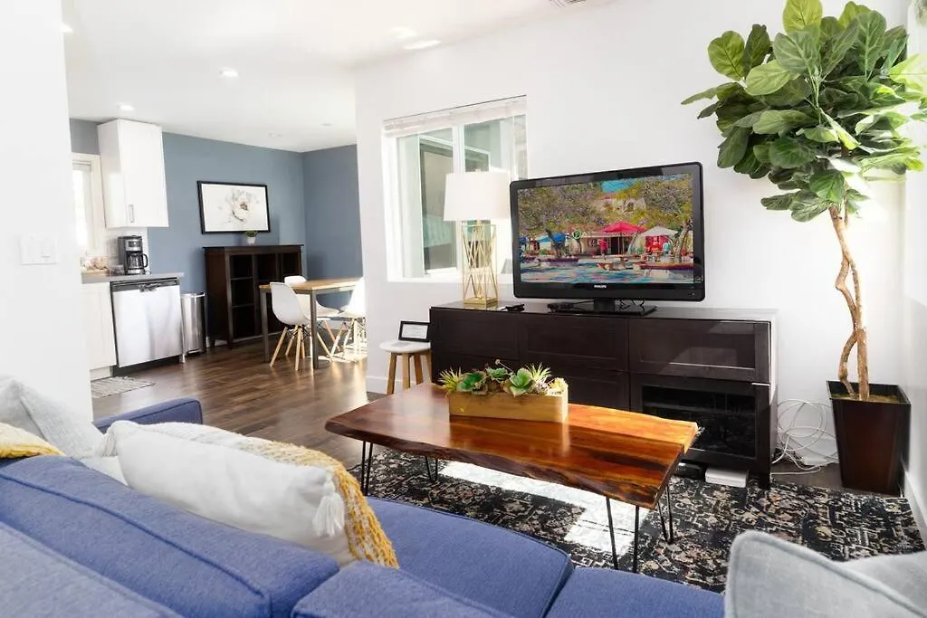 North Park Retreat! Trendy & Tranquil 2br/2ba *