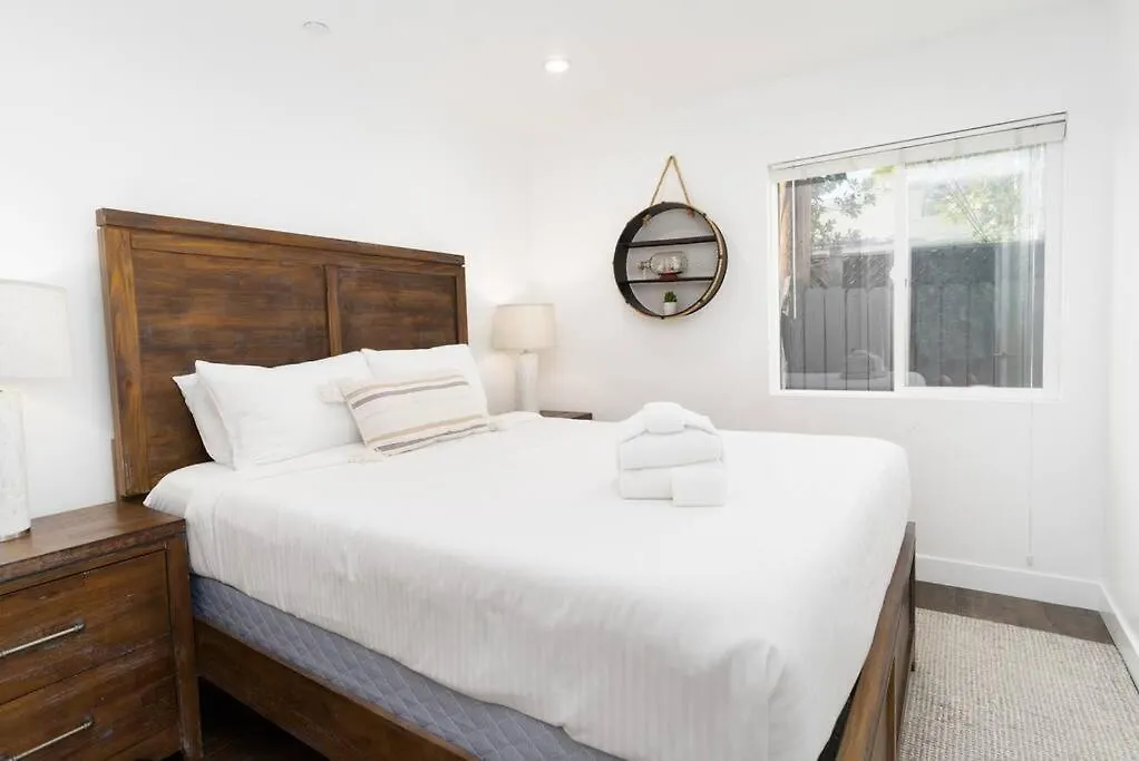 North Park Retreat! Trendy & Tranquil 2br/2ba *
