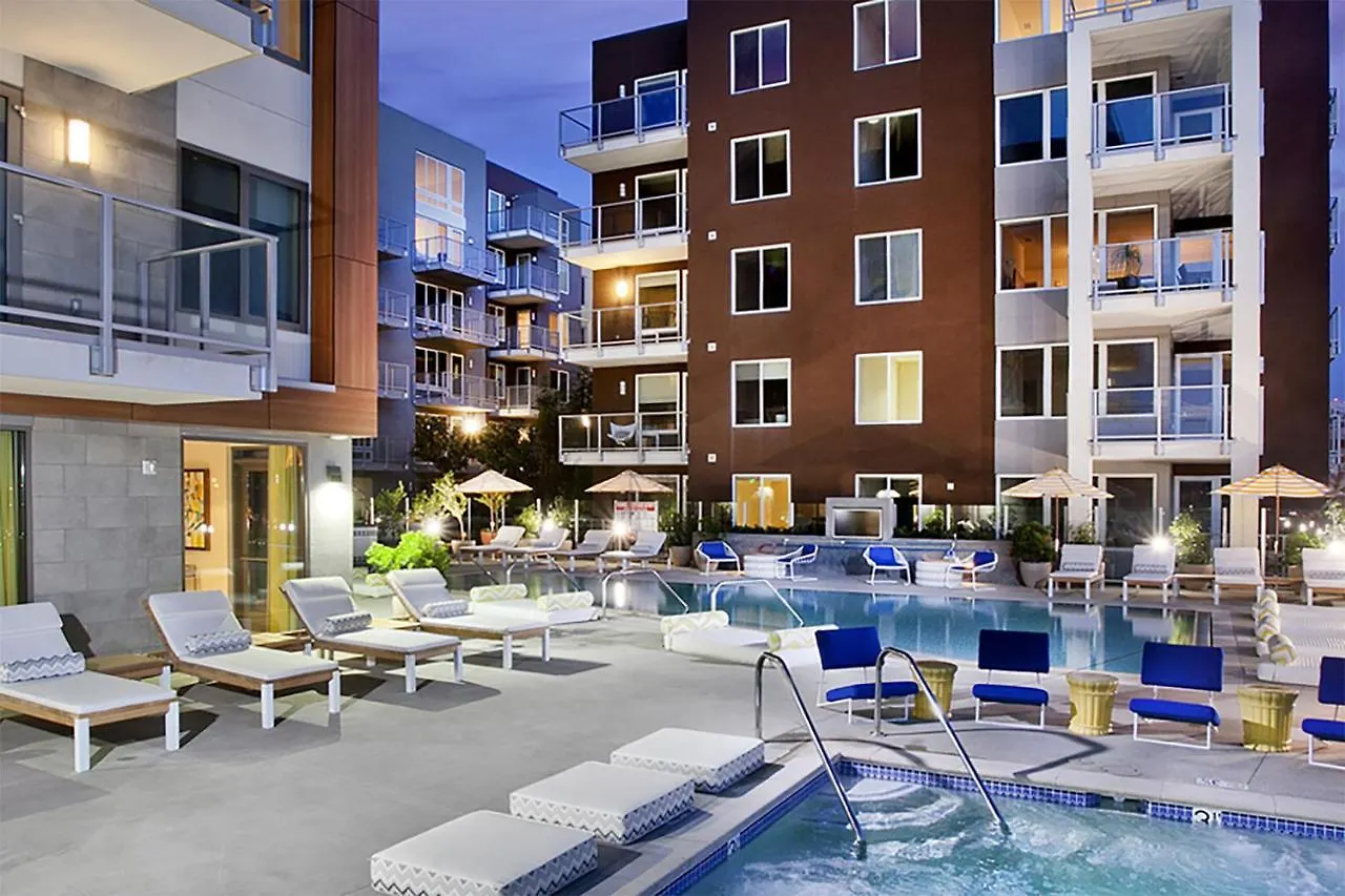 Little Italy W Gym Pool Nr Light Rail San-6 *