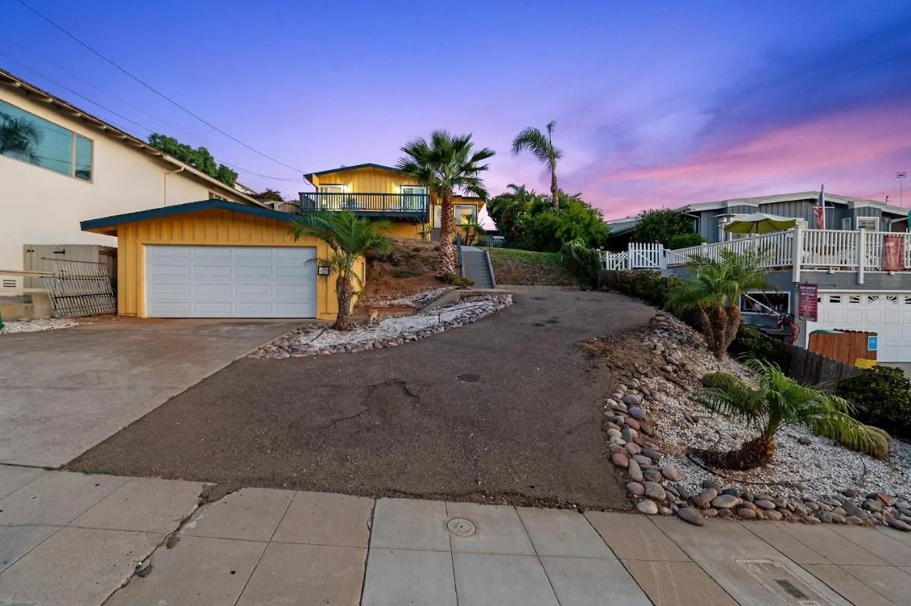Lovely Ocean View Beach House 3br Sleeps 9 Ferienhaus *