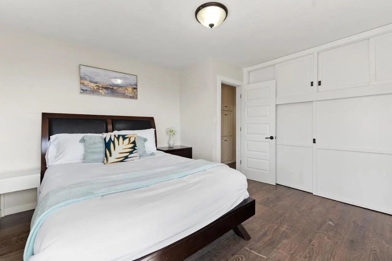 Lovely Ocean View Beach House 3br Sleeps 9 * San Diego