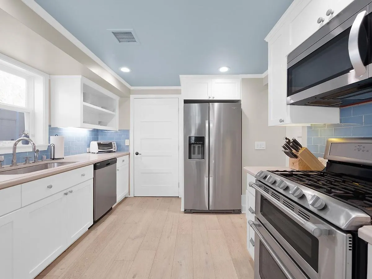 Kennebeck Oasis - Private Patio, Steps 2 & Ac *