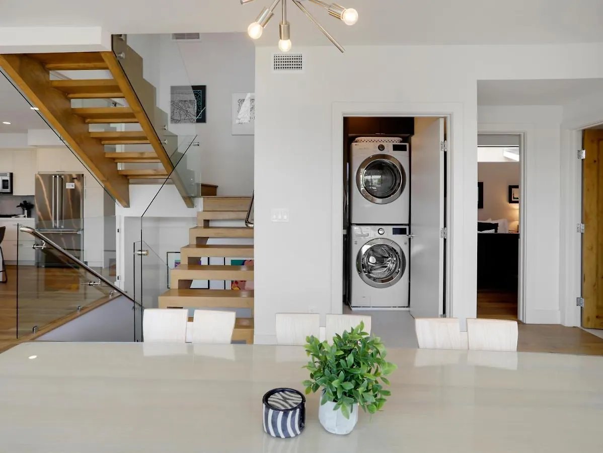 Casa de Férias Luxury Dream - Massive Rooftop Patio, Zen Garden, Ac & Fast Wifi!