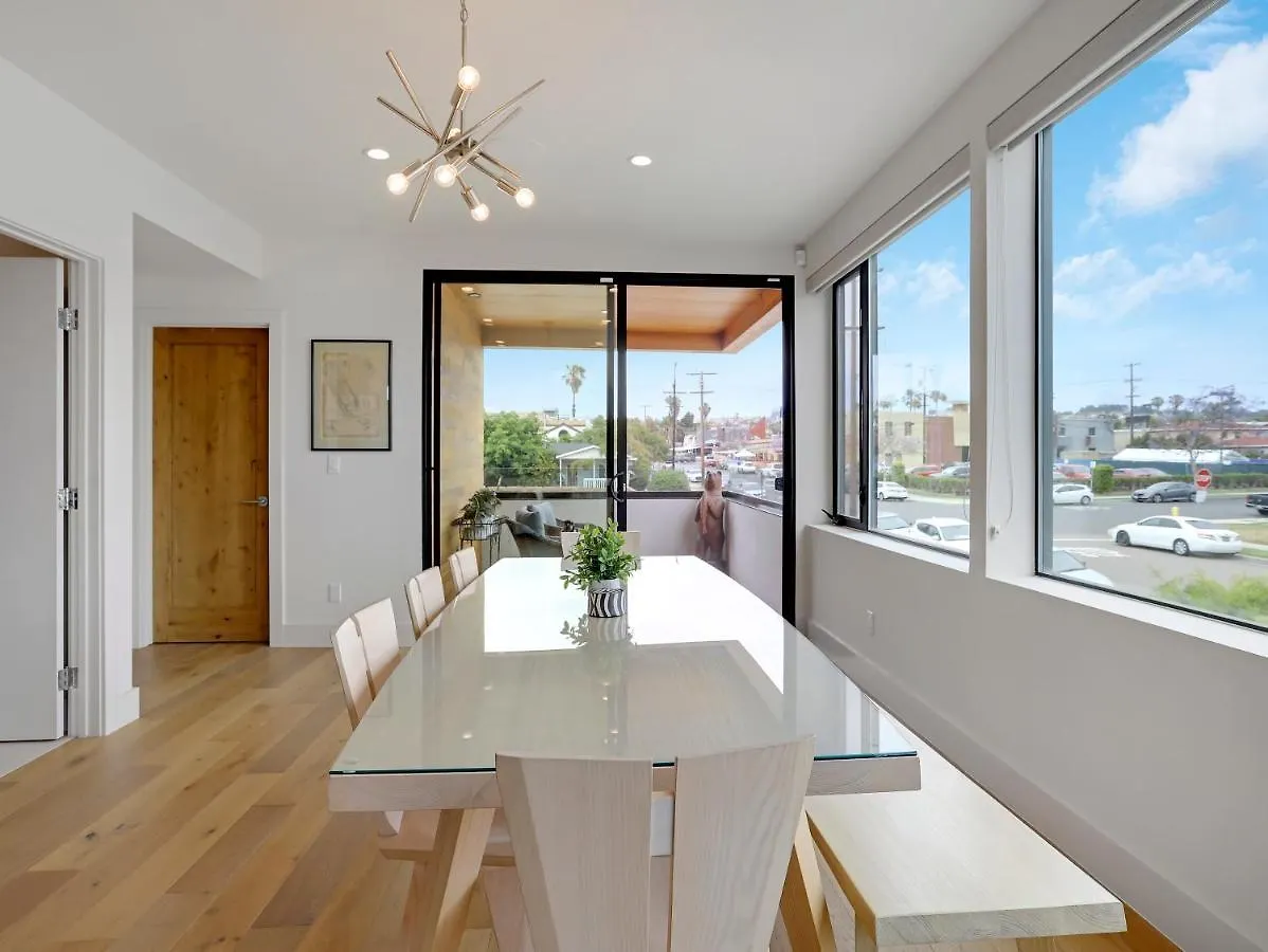 Casa de Férias Luxury Dream - Massive Rooftop Patio, Zen Garden, Ac & Fast Wifi! San Diego