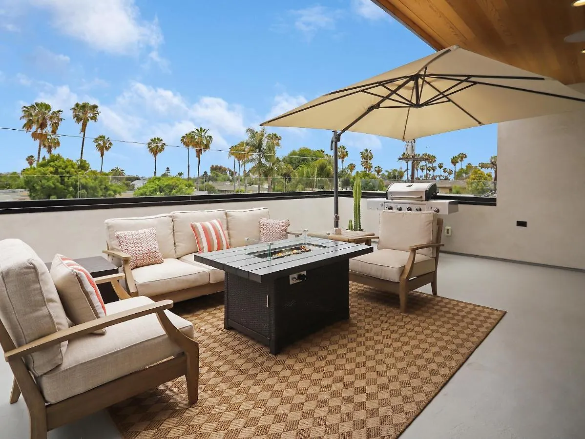 Luxury Dream - Massive Rooftop Patio, Zen Garden, Ac & Fast Wifi! Casa de Férias *