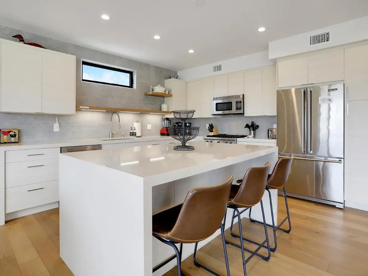 Luxury Dream - Massive Rooftop Patio, Zen Garden, Ac & Fast Wifi! *