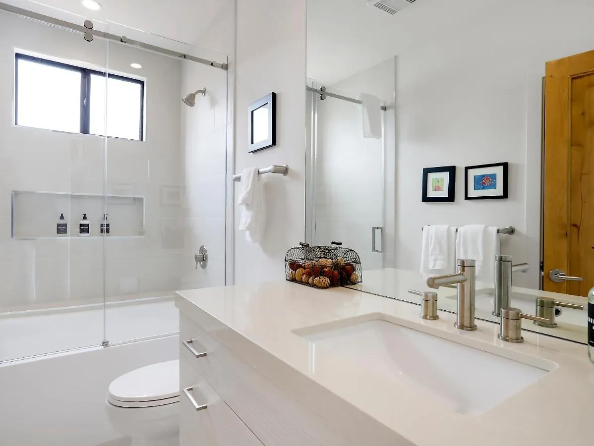 Luxury Dream - Massive Rooftop Patio, Zen Garden, Ac & Fast Wifi! Casa de Férias *