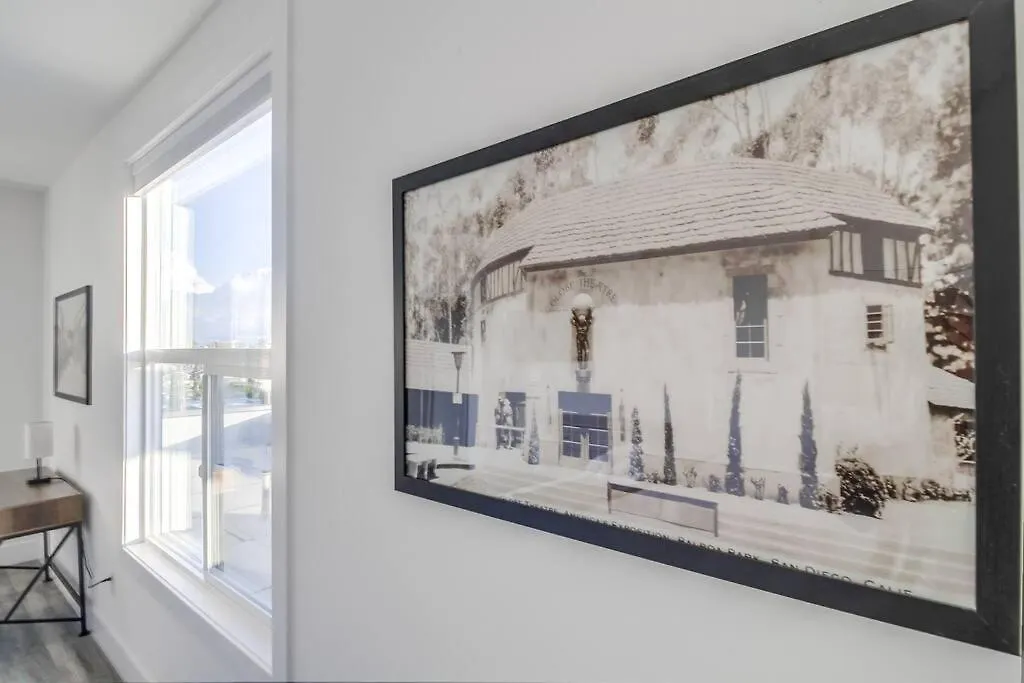 Park Blvd Paradise 304 New Construction King Bed Apartment San Diego