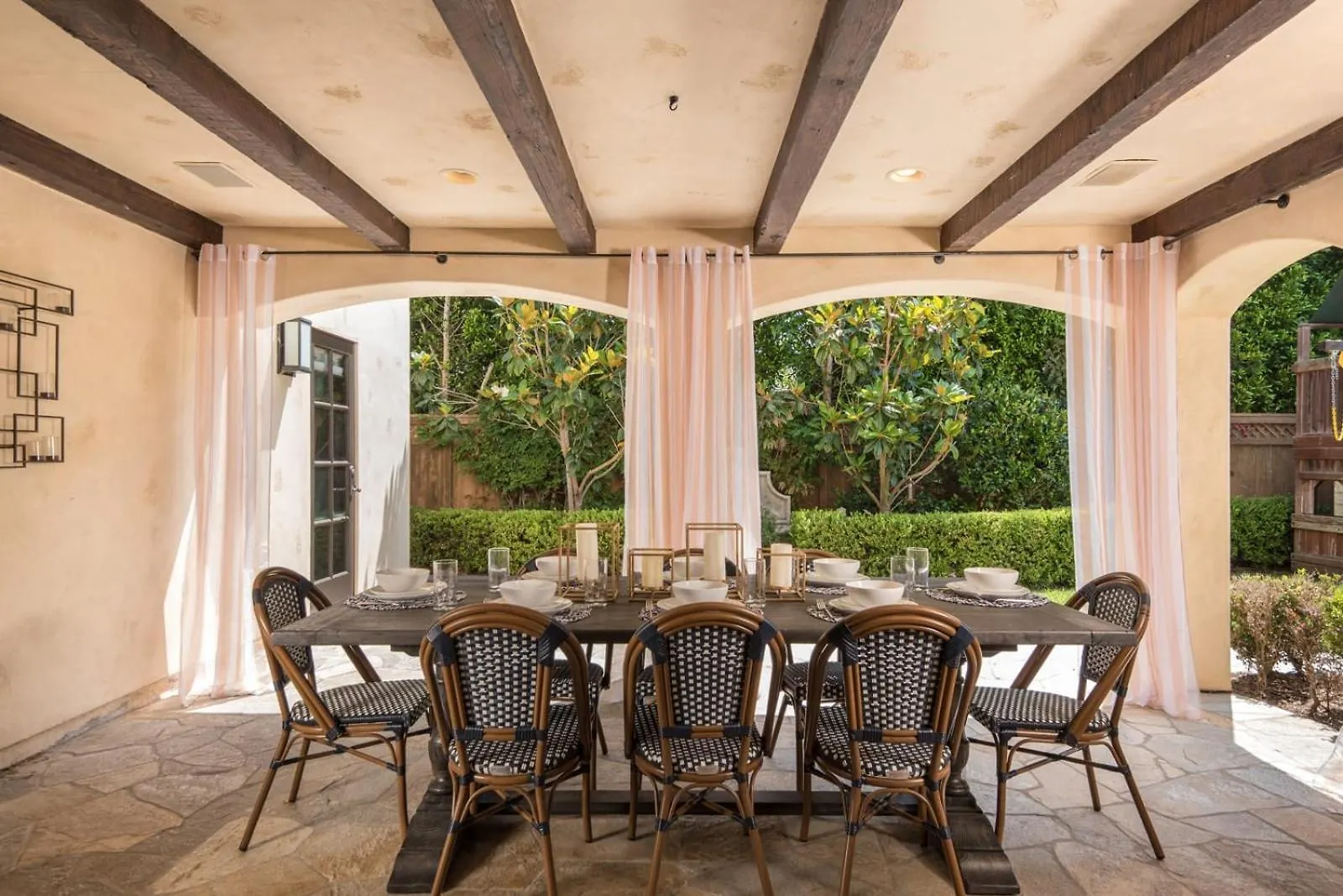 Mediterranean Beauty With Rooftop Deck And Views Holiday home *