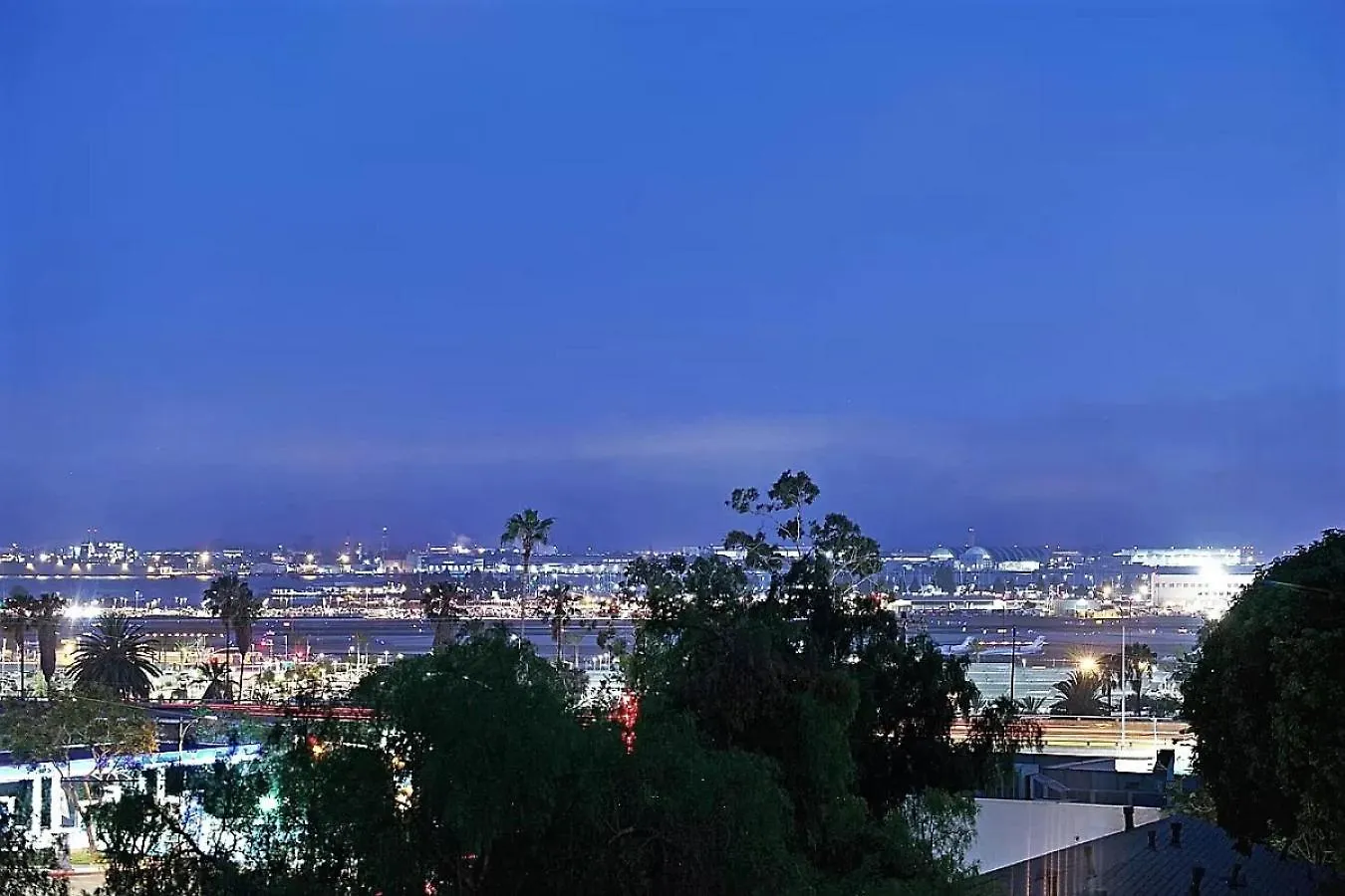 New! Luxury 5br, W/arcade, Sauna, Views, Fire Pit! * San Diego
