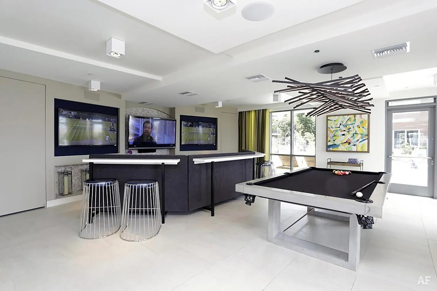 Apartment Little Italy W Gym Pool Nr Light Rail San-6 *