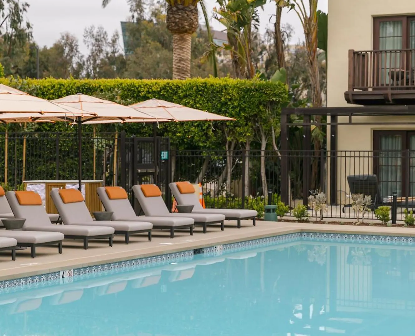 Hotel La Jolla & 4*