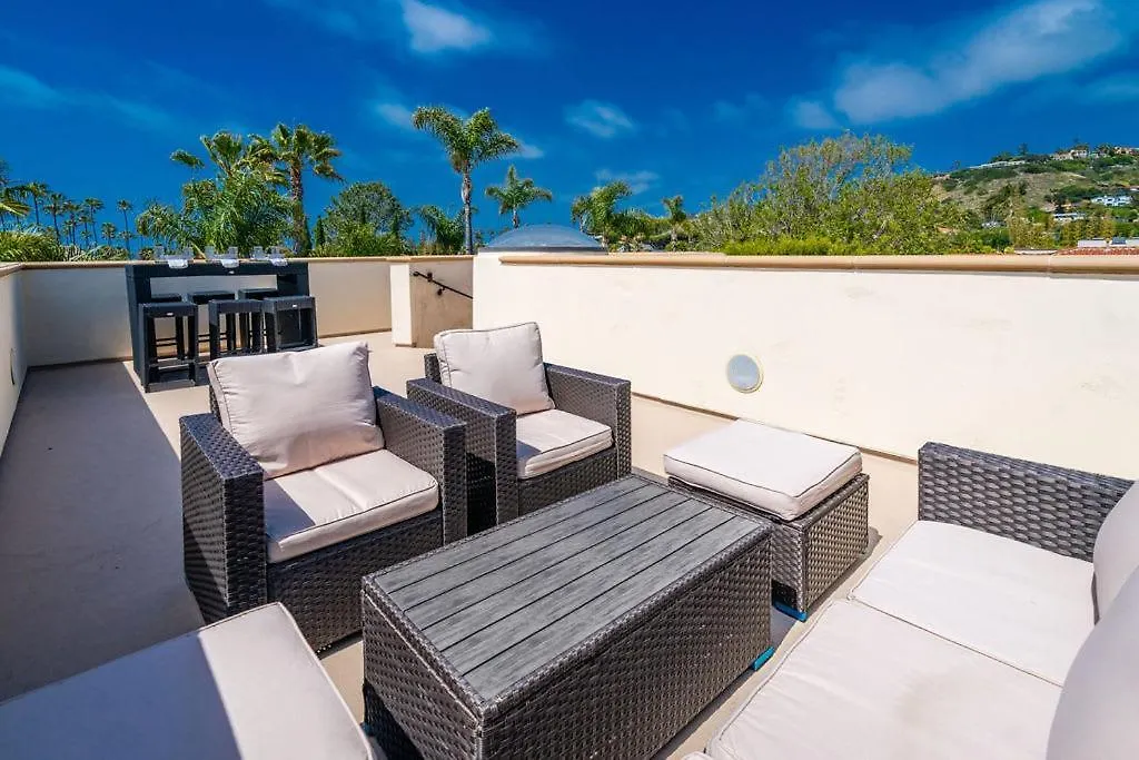 Holiday home Mediterranean Beauty With Rooftop Deck And Views