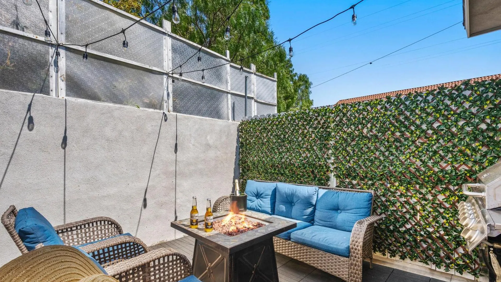 Luxury On Lewis By Cardo - Jacuzzi Fire Pit *