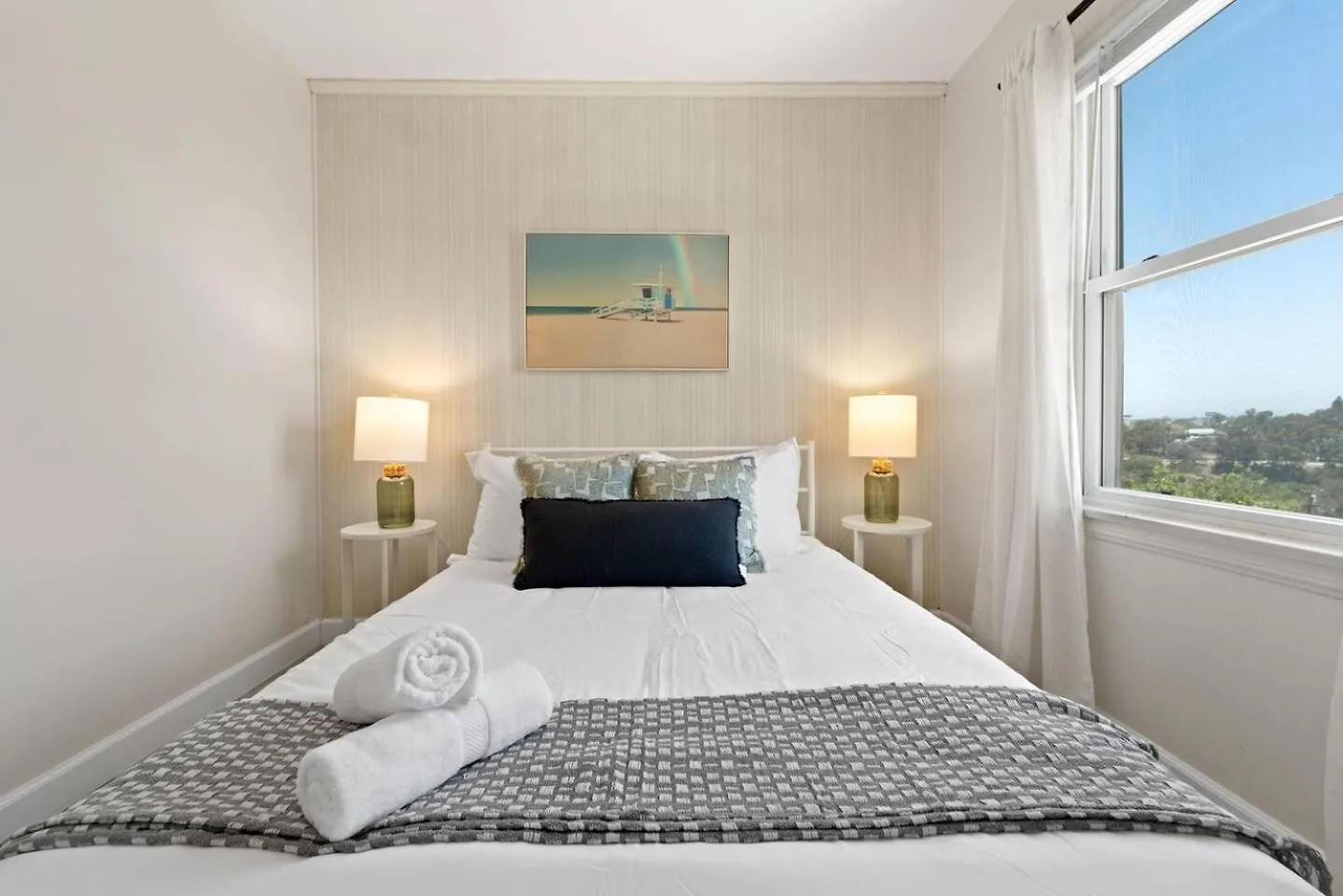 Charming 3br By Rather Be * San Diego
