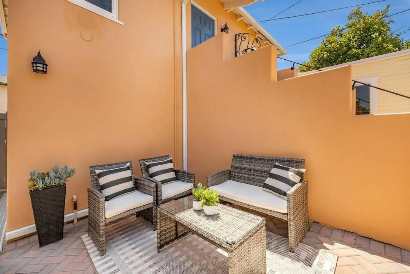 Nyaraló Stylish 1br Retreat With Garage Ac Close 2 Everything *
