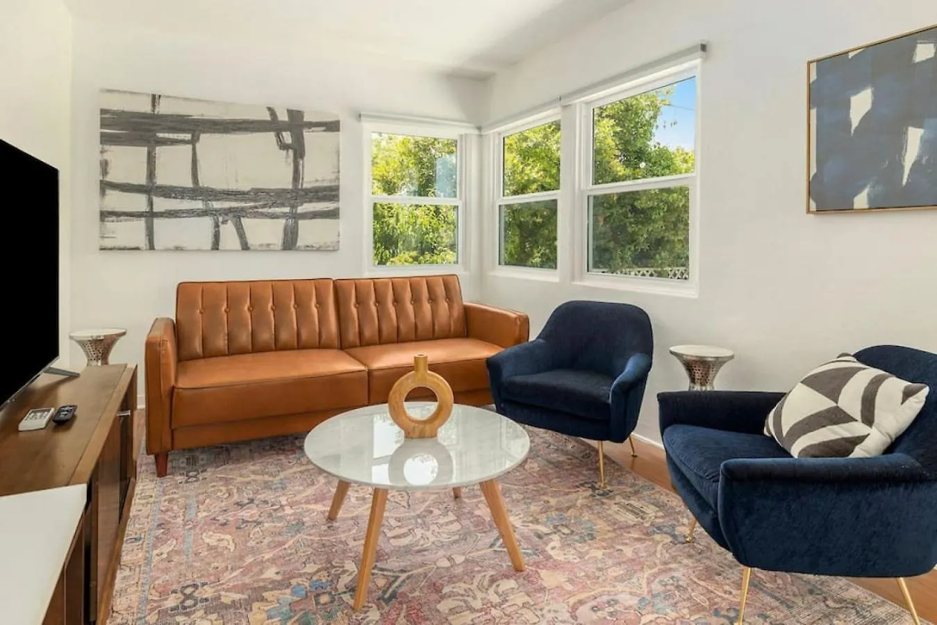 Stylish 1br Retreat With Garage Ac Close 2 Everything Nyaraló *