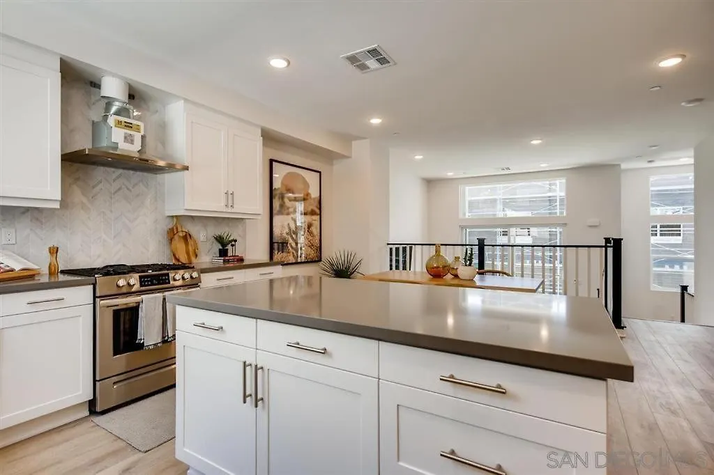Smitten By - 4-bed 3,5-bath Semesterbostad