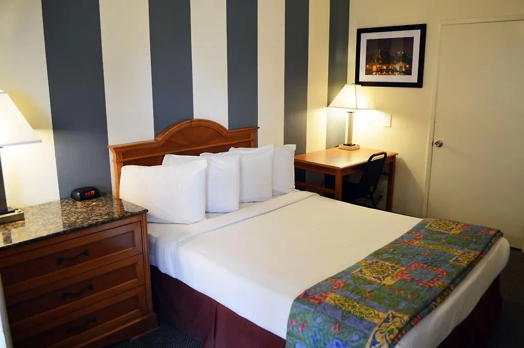 West Park Inn- Extended / Weekly Rates Available