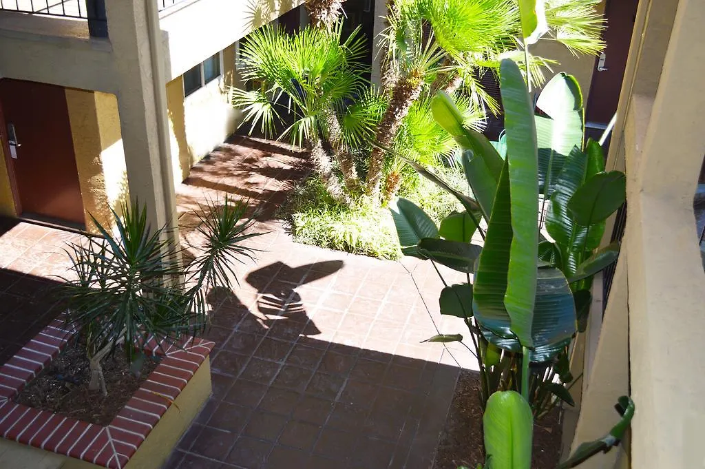 West Park Inn- Extended / Weekly Rates Available Inn 2*