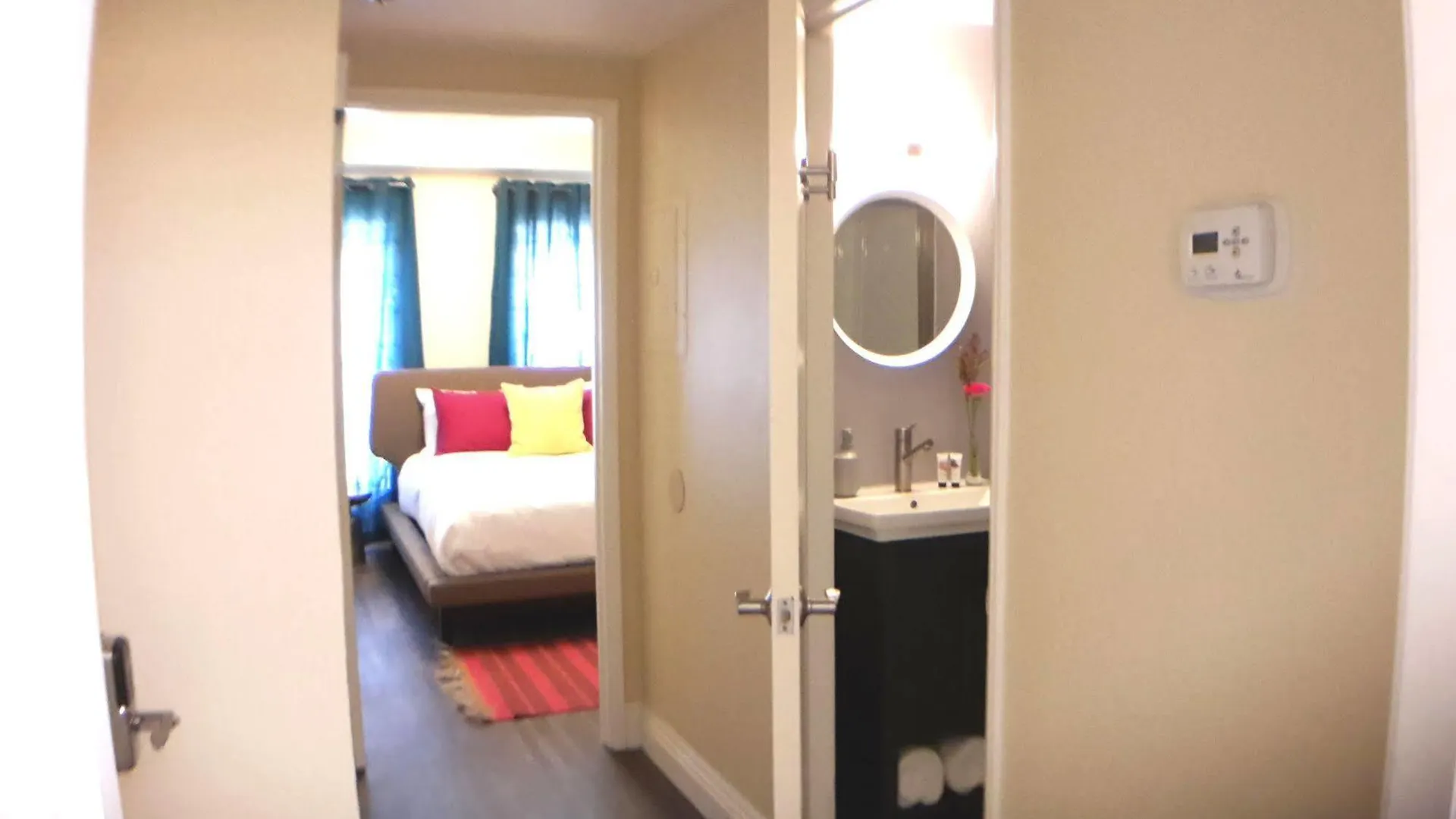 Kasa Gaslamp Quarter 3*