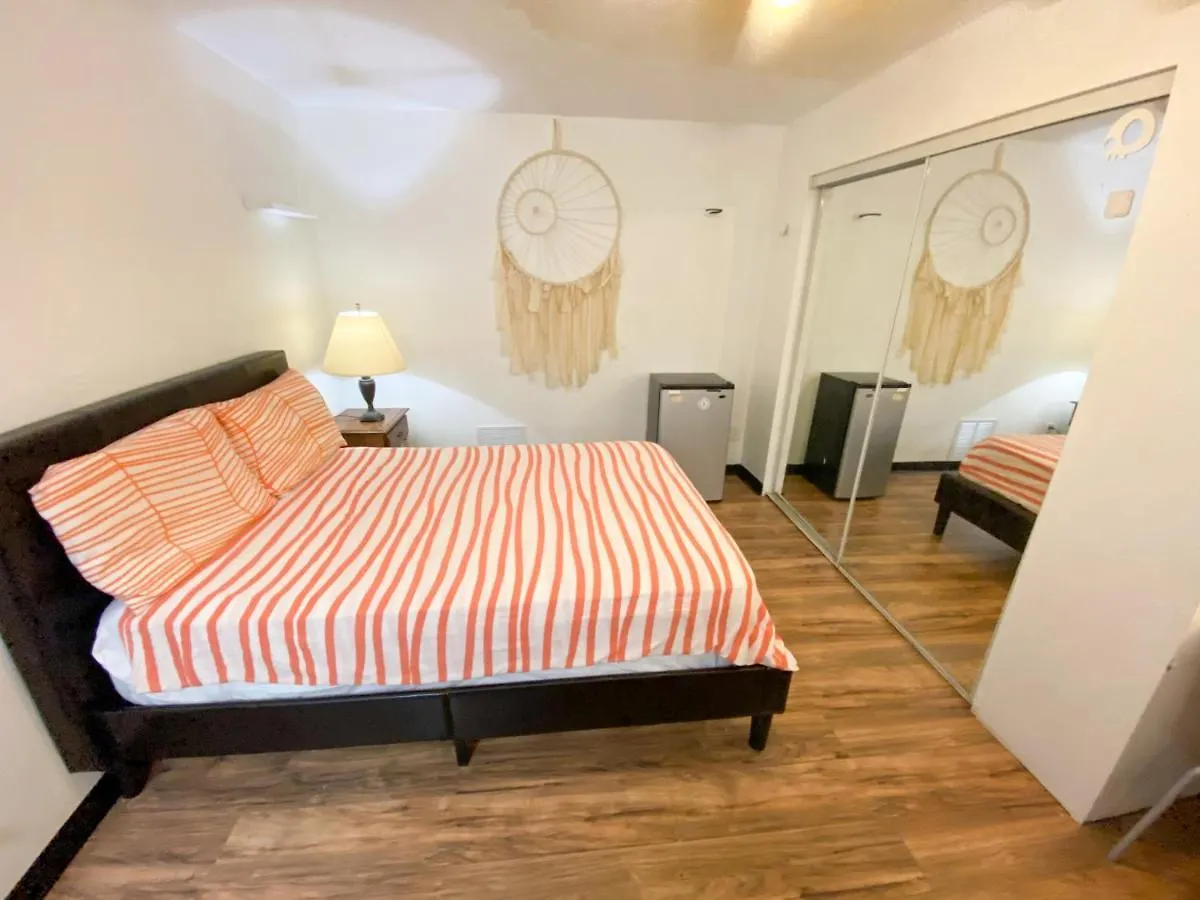 Ith Colive Balboa Park Hostel *