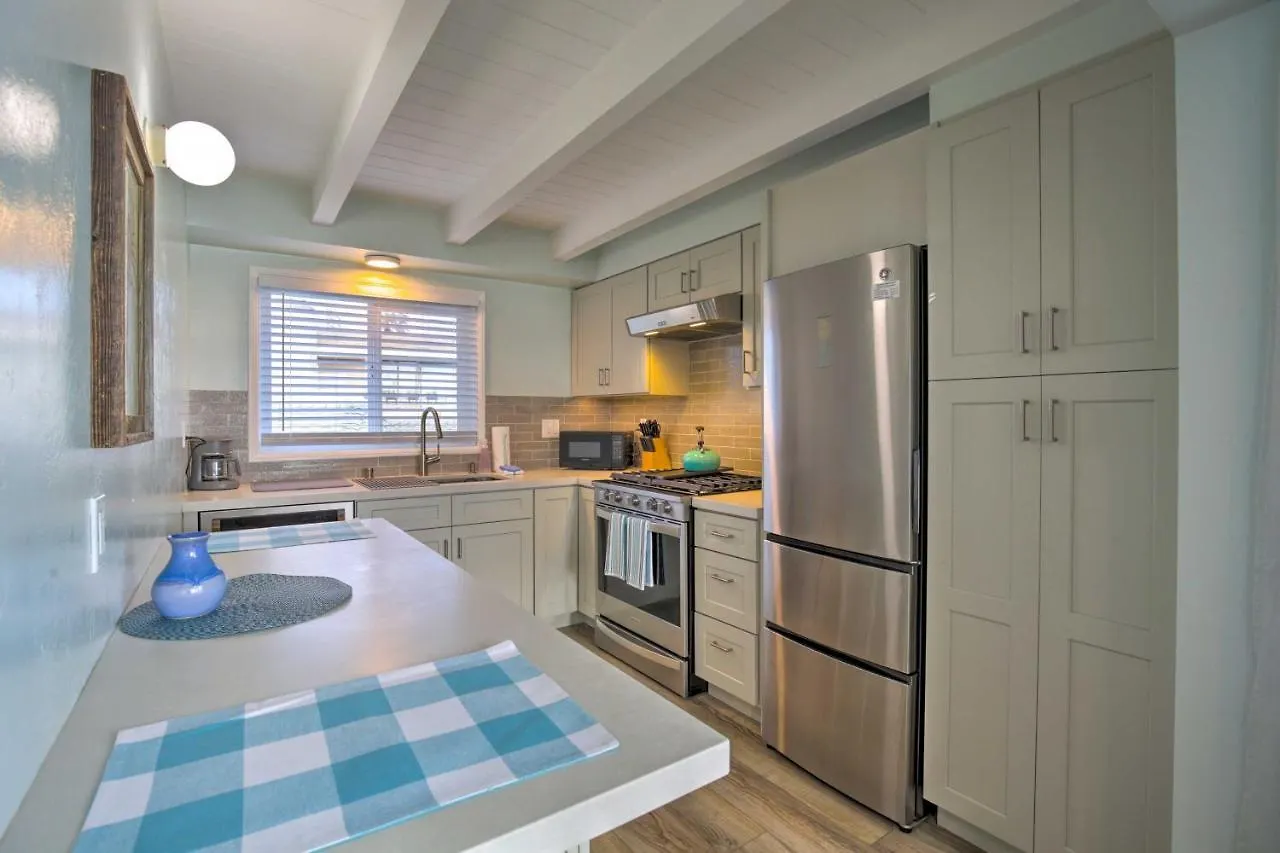 Apartment Chic Bay View Less Than 10 Miles To Dtwn San Diego! San Diego