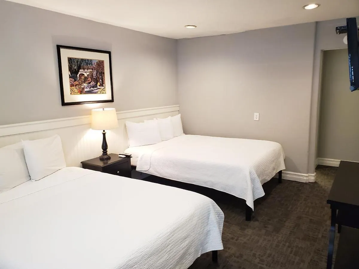 Hotel Coronado Island 3*