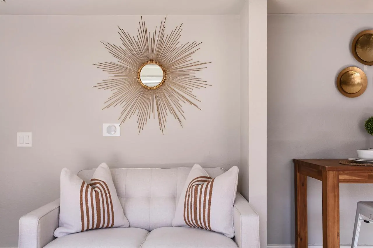 Sd Luxury Apts Best Area San Diego