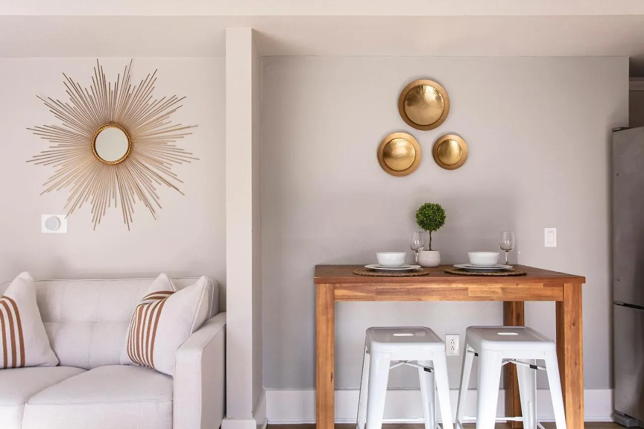 Sd Luxury Apts Best Area *
