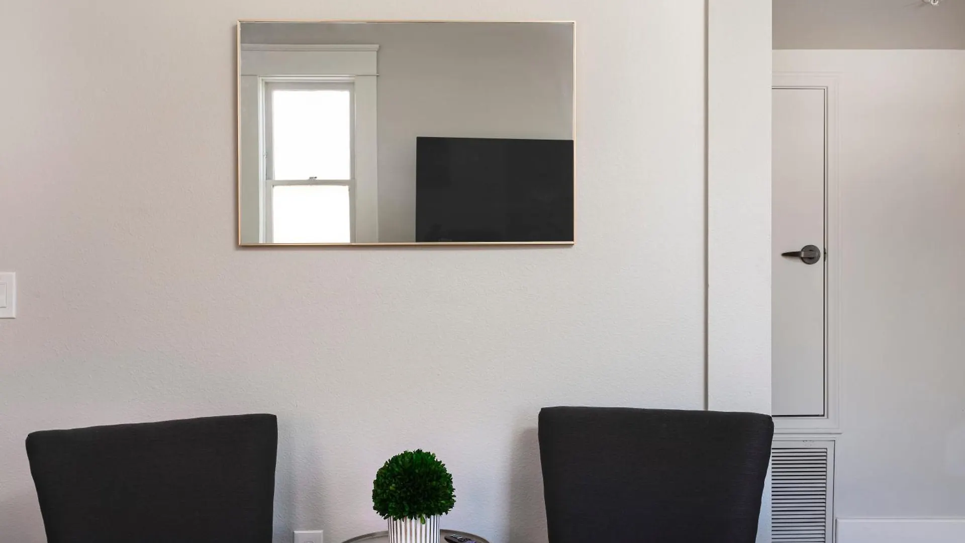 Sd Luxury Apts Best Area San Diego