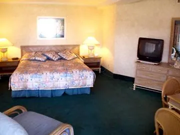 Hotel By The Sea, La Jolla