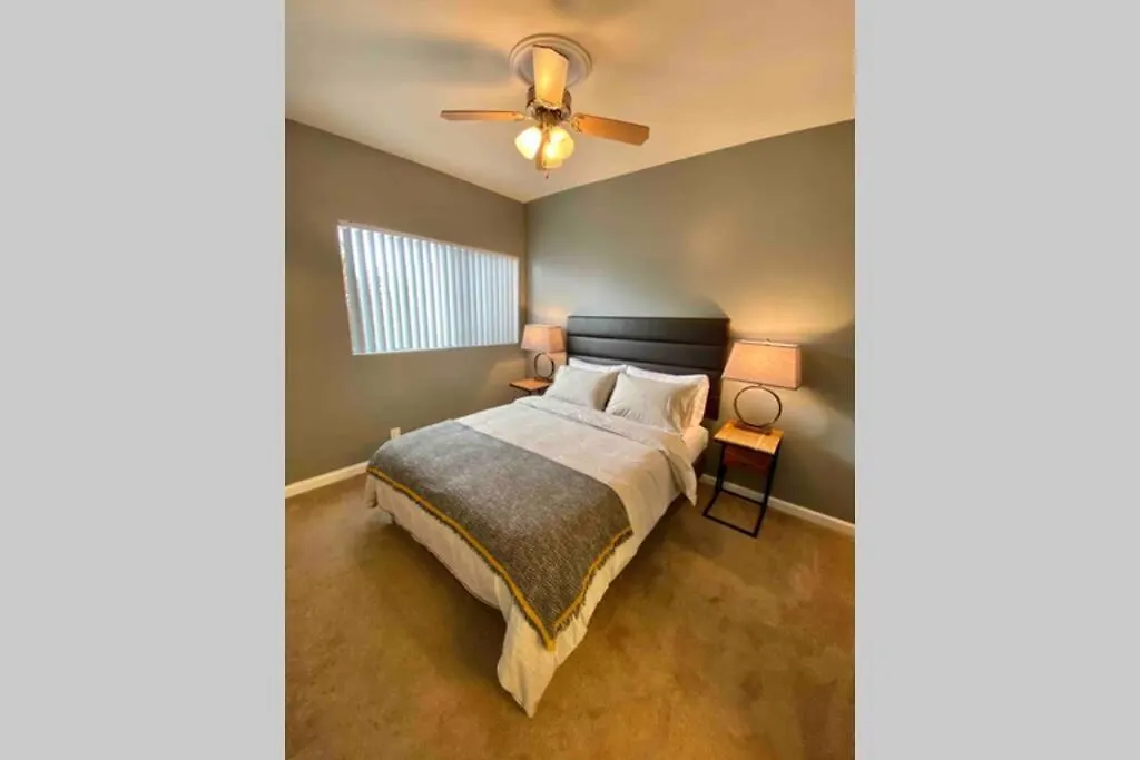 Centrally Located To All San Diego Has To Offer Apartment San Diego