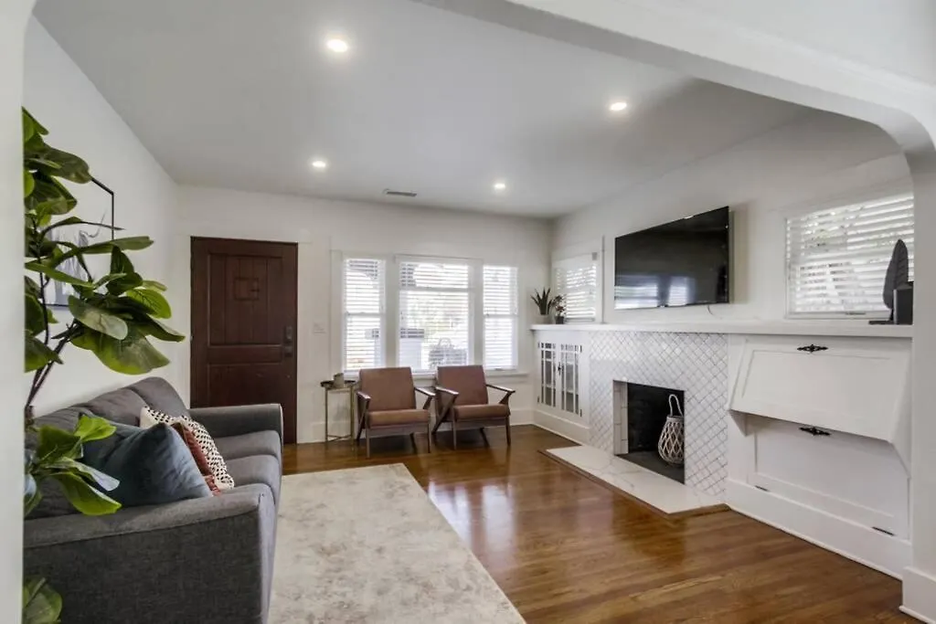 1bd Craftsman 15 Min To Beaches, Zoo, Balboa Park Holiday home