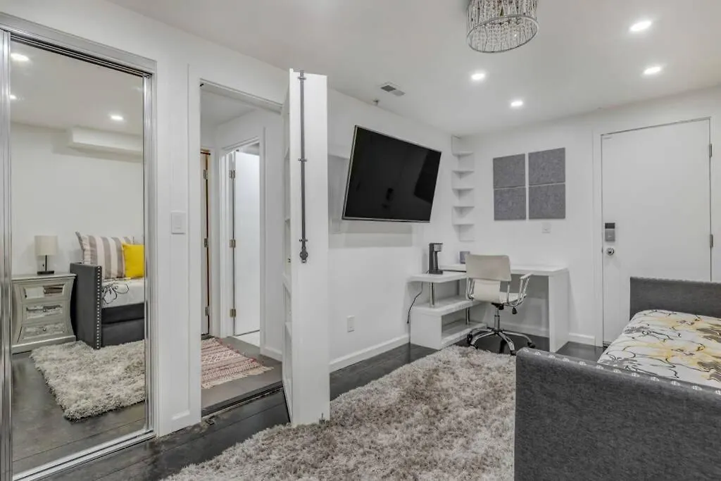 Spectacular View- Luxurious 4bd 4ba Holiday home *