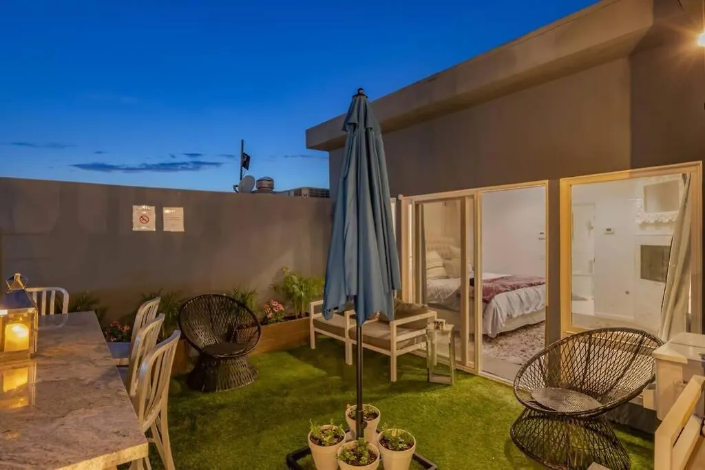 Spectacular View- Luxurious 4bd 4ba Holiday home