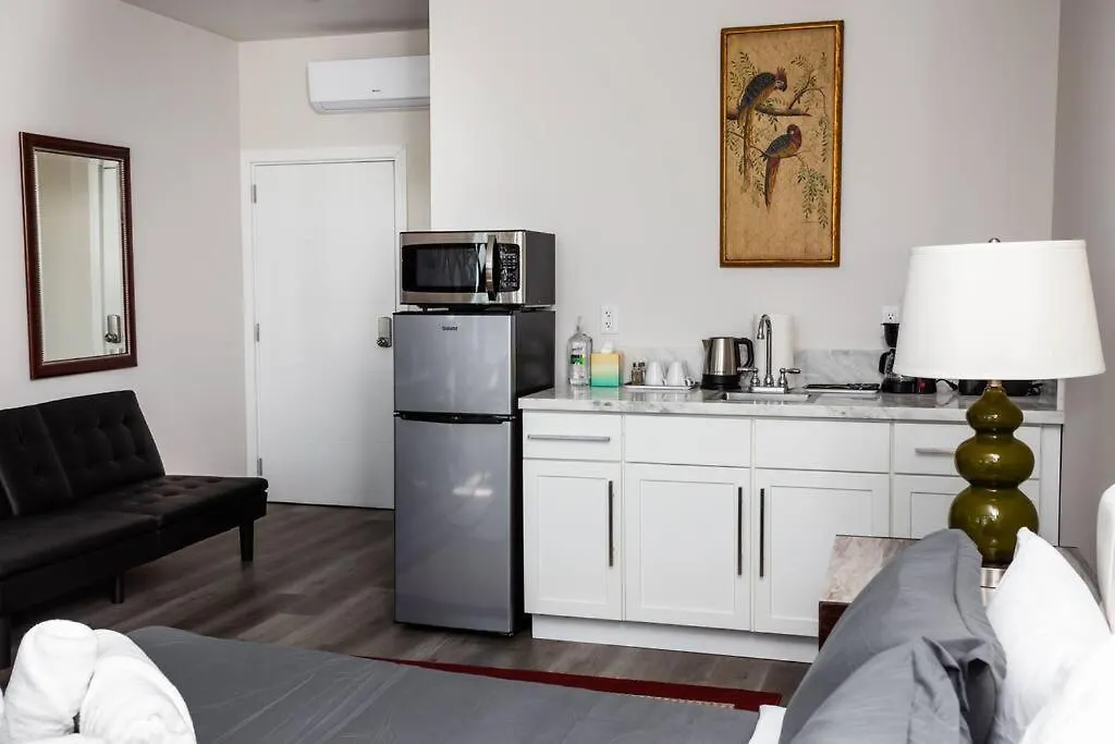 Centrally Located Cozy In Sd *