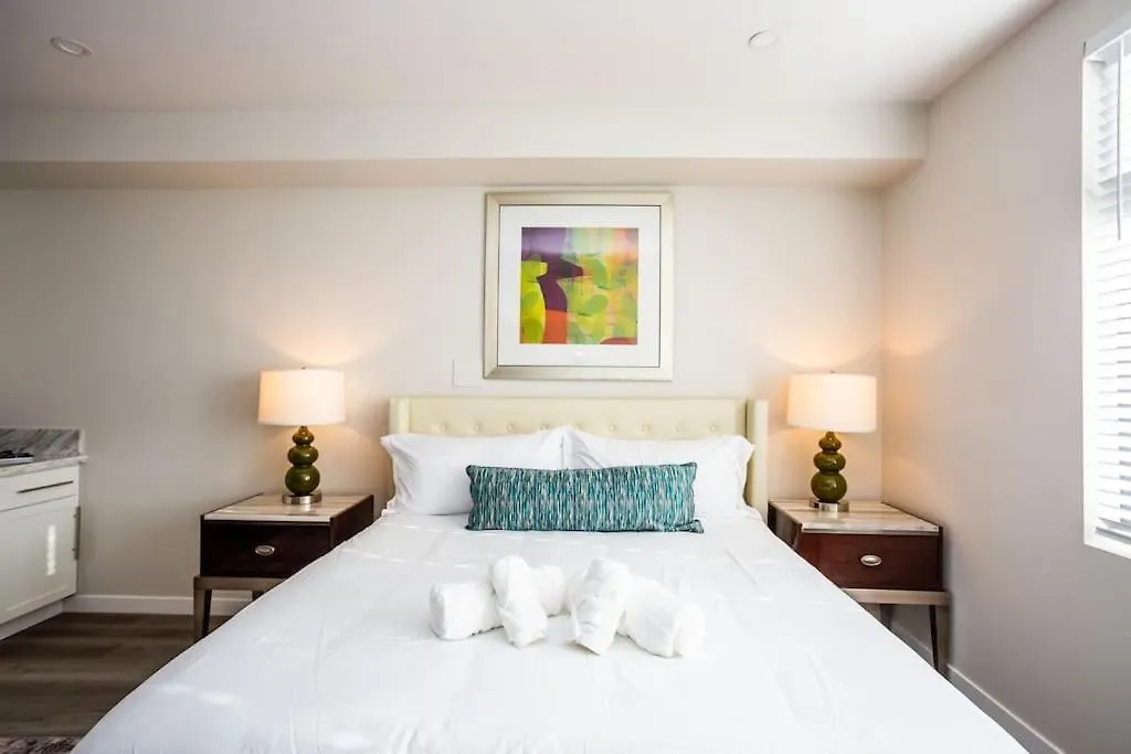 Luxurious In Heart Of W Cali King