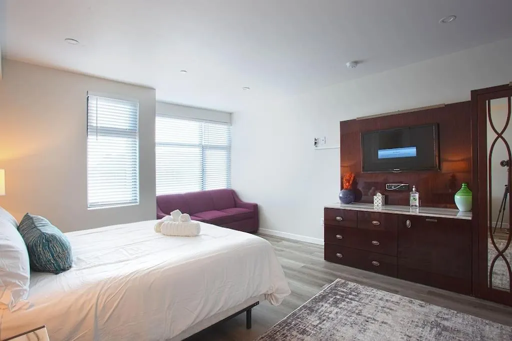 Luxurious In Heart Of W Cali King * San Diego