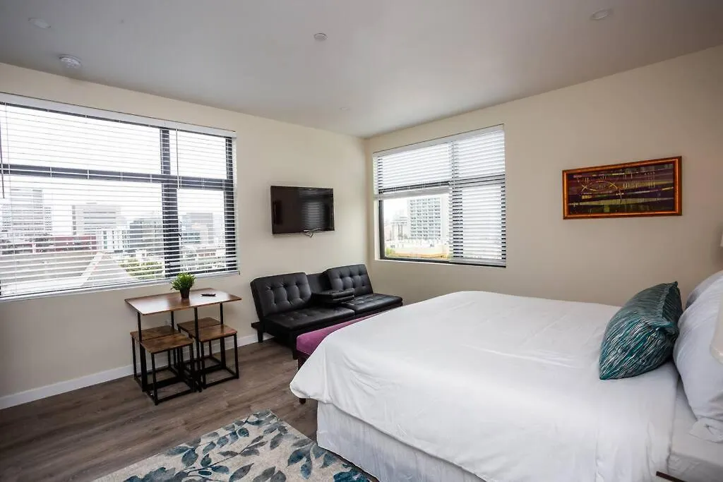 Premier Location With Great Scenic Downtown View Inn San Diego