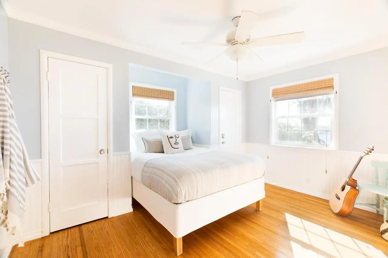 Kokomo - Bayside Getaway W Spa, Fire Pit, & Large Outdoor Patio