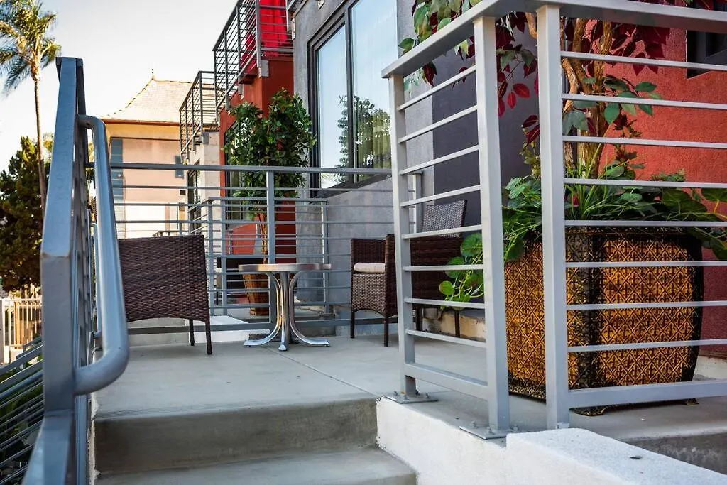 1-bedroom With Cali King Size Bed In Apartment San Diego