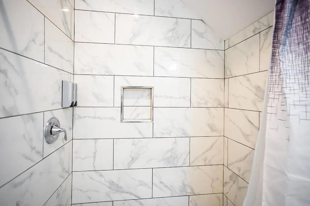 1-bedroom With Cali King Size Bed In Apartment San Diego