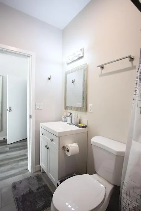 Luxurious In Heart Of W Cali King Inn San Diego